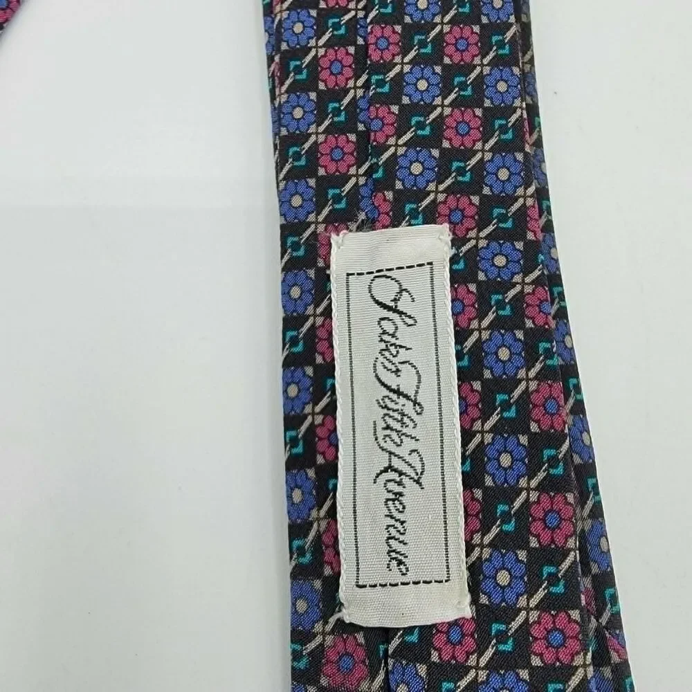 Fumagalli's Men's Silk Designer Necktie Purple Blue Geometric Size 57 x 3.25